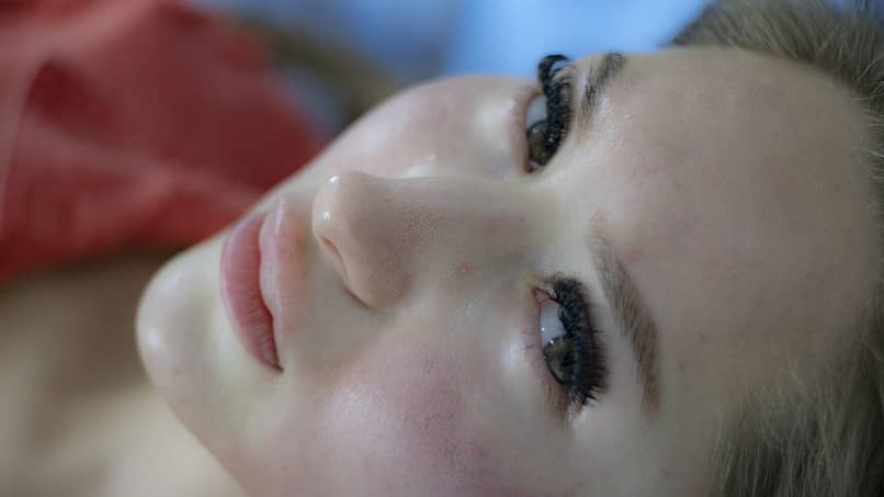 Botox agisce eliminando l'acne in circa due mesi.